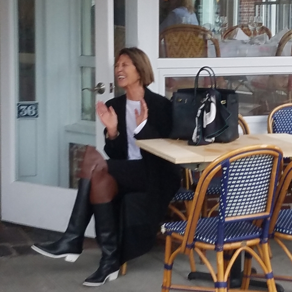 Meet your Posher, Leslie - Picture 15 of 16